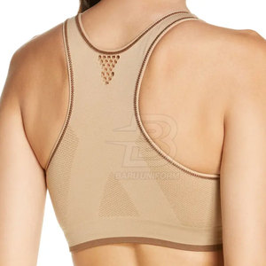 Soutien-gorge de sport pour femmes de conception unique fabriqué au Pakistan, pour une utilisation en extérieur, en polyester. - Product Image 4