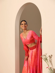 Ensemble Lehenga Choli rose ombré avec blouse à manches longues et jupe évasée, tenue ethnique indienne élégante pour les fêtes et les mariages - Product Image 3