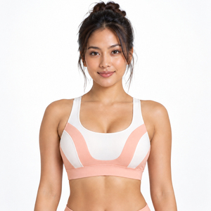 Soutien-gorge de sport en tissu extensible doux, offrant une couverture confortable et un maintien fiable pour la course à pied, les entraînements et les activités sportives. - Product Image 1