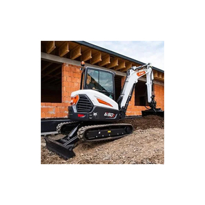 Bobcat mini-pelle E50 machine de performance à usage intensif adaptée aux travaux routiers, à l'aménagement paysager et à l'agriculture - Product Image 4