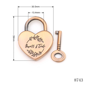 Venta al por mayor de candado de amor en forma de corazón pequeño vintage dorado antiguo de aleación de zinc con logotipo personalizado con llave - Product Image 3