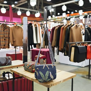 Sacs à bandoulière élégants bohèmes pour femmes, en coton imprimé à blocs floraux, pour un usage quotidien en été, fermeture éclair, sac à bandoulière unique - Product Image 1