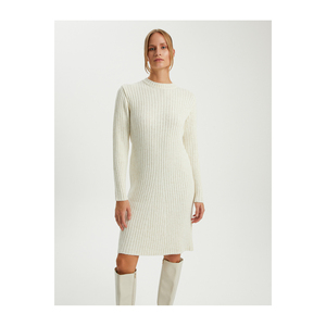 Yun Casual Mini Dress với dòng hoa văn pha trộn thiết kế - Product Image 3