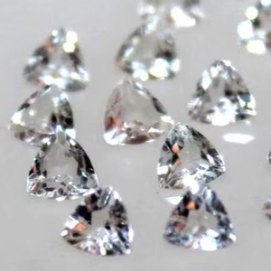 Topaze blanche naturelle 7mm trillion à facettes coupe de qualité supérieure-Topaze blanche en vrac excellente qualité - Product Image 1