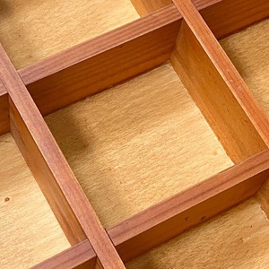 Divris DR-821 Plateau de rangement en bois à 12 compartiments, finition polie, pour usage résidentiel - Product Image 4