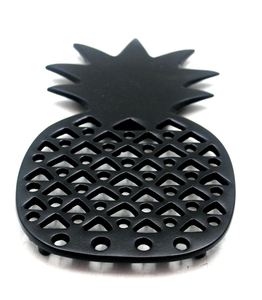 Best Selling <b>Table</b> Decoration Aluminum Trivet With Black <b>PC</b> Color Modern Stylish for Tabletop Home Decoration - Product Image 1