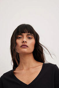 T-shirt femme noir col en V courte longueur 100% coton décontracté coupe décontractée haut Streetwear mode blanc Logo personnalisé t-shirt uni - Product Image 3