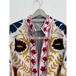 Chaqueta Suzani TNT hecha a mano, chaqueta bordada, abrigo para mujer, Chaqueta corta Suzani, regalo para mujer - Product Image 4