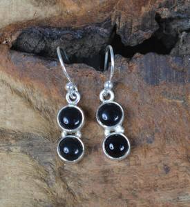 ต่างหูเงินสเตอริง925สำหรับเด็กผู้หญิงอัญมณีโอนิกซ์สีดำธรรมชาติแบบสองชั้นสีดำนิล - Product Image 2