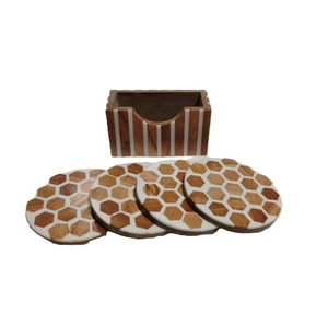 Ensemble de 4 sous-verres à thé en résine et bois écologiques avec support, tapis et coussinets, napperon, boisson, café, vin, petit-déjeuner, vaisselle - Product Image 1