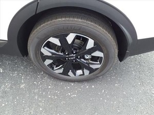 2024รถยนต์ไฟฟ้า Kia Sportage plug-in ไฮบริด X-line สโนว์ไวท์มุกมอเตอร์คู่เกียร์อัตโนมัติ AWD - Product Image 6