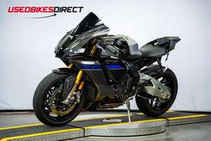 NEW GOOD LOOKING 2024 YZF R1M Ultimate Superbike with Cutting <b>Edge</b> Technology Precision Engineering - Product Image 2