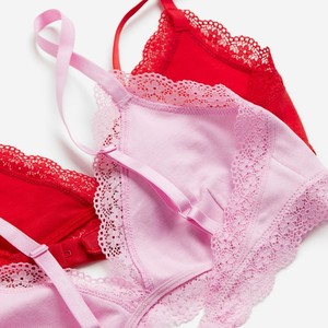 Vêtements pour dames avec logo personnalisé Sous-vêtements de sport respirants pour la maison avec logo personnalisé Soutien-gorge de sport pour femmes d'utilisation quotidienne - Product Image 5