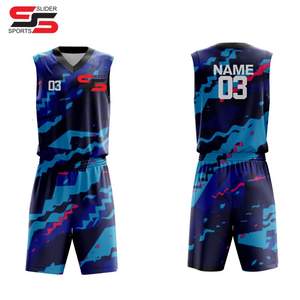 Conjunto de Jersey y pantalones cortos de baloncesto hechos en poliéster 100% hecho en fábrica nuevo diseño uniforme de baloncesto con impresión por sublimación - Product Image 1
