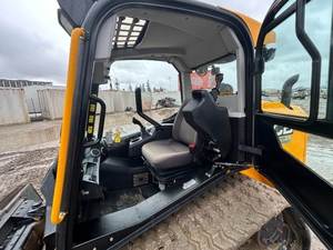 Chargeuse sur chenilles JCB 300TT4 2018 : Puissance robuste et stabilité sur chenilles - Product Image 6