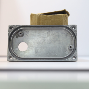 Cubierta de carcasa de fundición a presión de aleación de aluminio ADC12 personalizada OEM Superficie pulida Servicios de fundición de calidad superior certificados ISO9001 - Product Image 6