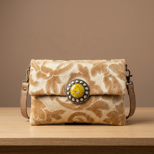 Sac bandoulière classique en daim pour femme avec franges, fait main, choix multicolore - Product Image 4
