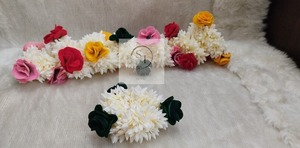 Accesorios de Gajra para el cabello de mujer artificial de alta calidad con flor rosa para mujer - Product Image 4