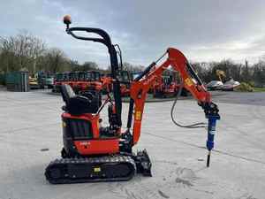 Tractor Agrícola Massey Ferguson MF290 con Tracción en las 4 Ruedas, Caja de Cambios Automática, Motor, Bomba, 20-50HP de Potencia - Product Image 2