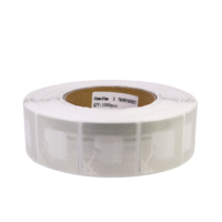 Étiquettes RF blanches imprimables 40*40mm Étiquettes souples antivol de supermarché 8.2Mhz EAS RF Barcode pour la sécurité au détail