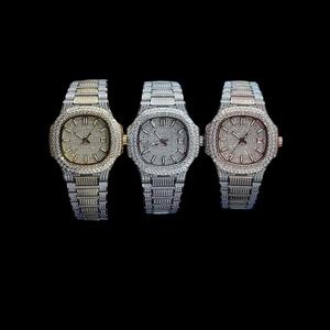 นาฬิกาข้อมือผู้ชายทรงสี่เหลี่ยมหรูหรา ตัวเรือนสแตนเลสสตีลเคลือบทองชมพู ประดับเพชรโมอิสซาไนต์ VVS ผลิตในห้องปฏิบัติการ ดีไซน์ทันสมัย ระบบอัตโนมัติ กระจก - Product Image 2