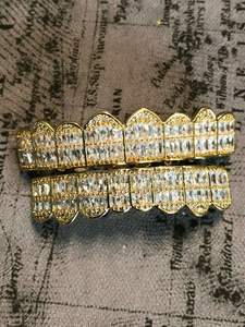 Grilles dentaires en or jaune véritable 14 carats de luxe 2024, style vintage, grillz personnalisés plaqués or pour hommes - Product Image 4