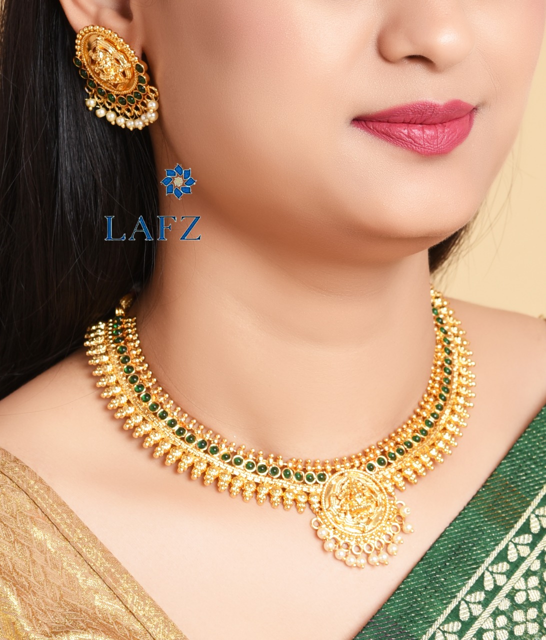 สีเขียว