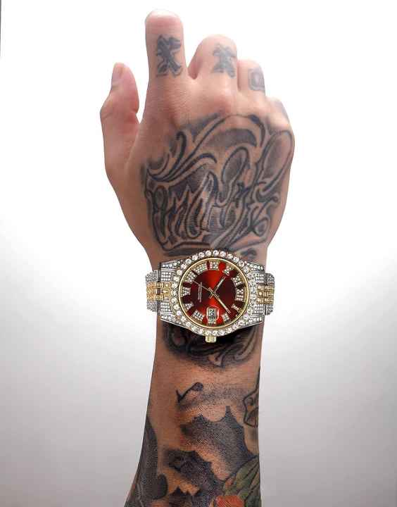 Keeping Time to Cherishing Memories of Moissanite Diamond Mechanical Standard Quality Quartz Time to Power of Man Watch