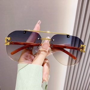 2025 retrò doppio ponte senza montatura occhiali da <span class=keywords><strong>sole</strong></span> per le donne in metallo oro leopardo chiaro oceano gradiente lente UV400 alla moda <span class=keywords><strong>sole</strong></span> - Product Image 6