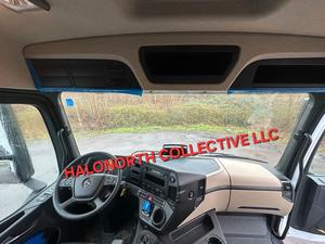 Camión Volquete Mercedes Benz Arocs 4048 6x4 Usado 2023, Euro 6, Diésel, Volante a la Izquierda, Camión Volquete Pesado de Servicio Pesado - Product Image 5