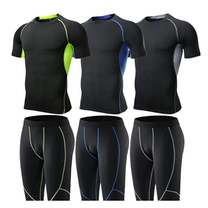ชุดออกกำลังกายขายส่ง ชุดกีฬาไซส์ใหญ่ ชุดกีฬาแบบกำหนดเอง แห้งเร็ว ชุดเสื้อและกางเกงขาสั้นแบบโอเวอร์ไซส์ สำหรับผู้ชาย - Product Image 1