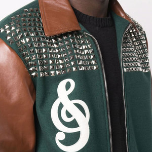 Chaquetas Varsity Personalizadas con Mangas de Cuero, Poliéster Transpirable, Lisas, Bordadas, Chaquetas Varsity para Hombre - Product Image 5