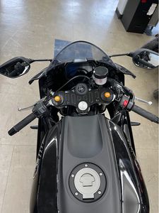Venta Rápida de Motocicletas Deportivas YZFR7 2024 Nuevas Disponibles para la Venta y Listas para Exportar - Product Image 3