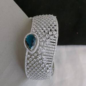 Fashionable Diamond <b>Bracelet</b> Sparkling Zircon Bangles Trendy Diamond Kada Luxury <b>Clover</b> Design Bangle For Women And Girls - Product Image 1