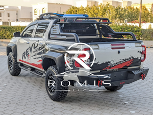 Hilux GR Sport 2024 con Motore Turbo a Benzina 2.7L, Cambio Automatico, Portapacchi, Luci LED, Pneumatici R18, Sedili in Pelle, Tetto Apribile, Schermo Touch - Product Image 5