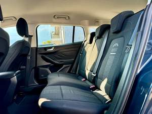 Voitures d'occasion 2020 <span class=keywords><strong>Ford</strong></span>-<span class=keywords><strong>Focus</strong></span> automatique essence <span class=keywords><strong>4</strong></span> cylindres Euro6 5 places 182hp prêtes à être expédiées dans le monde entier - Product Image 4