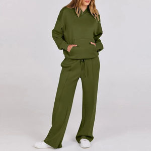 Ensemble pantalon de survêtement et sweat à capuche avec poche cargo pour femmes - Product Image 3
