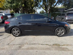 Hyundai Elantra SEL FWD 2018 1 - Product Image 2