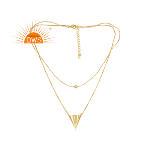 El último diseño hecho a mano 18K chapado en oro Triangular encanto collar Demi joyería fina fabricante - Product Image 1