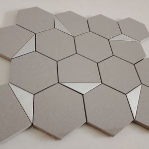 Tuiles d'élévation 73mm hexagone argent PVD carreau de mosaïque en céramique vitrifié au corps complet pour applications commerciales Applications intérieures - Product Image 5