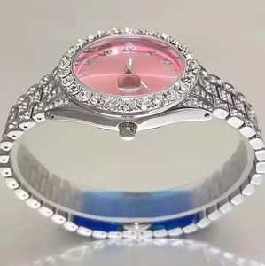 นาฬิกาเพชรสีชมพูสำหรับผู้หญิงนาฬิกาควอทซ์แบบเต็มของผู้หญิงหรูหรา - Product Image 2