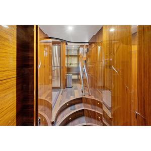 Yate de Vela Sunseeker Predator 68 de Lujo, Usado, de 2015, de Fibra de Vidrio, con Motor de Gasolina, Velocidad de 35-40 Nudos - Product Image 1