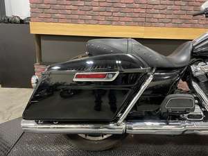 Harley-Davidson Usada de 2019 ®   FLHR - Road King ®   disponible para la venta - Product Image 3