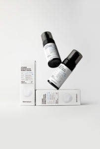 [MEDITHERAPY] Suero Facial con Vitamina C y Niacinamida, 100 ml - Blanqueador e Iluminador, 40 Unidades por Caja - Product Image 2