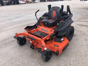 Cortadora de Césped Eléctrica Autopropulsada Bad Boy OUTLAW REBEL 6100 2024 con Características de Motor de 4 y 2 Tiempos para Cortar el Césped - Product Image 5