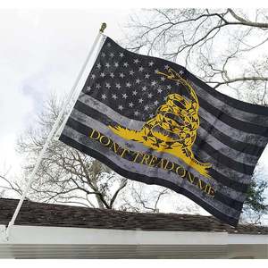 Bandera de Estados Unidos de doble cara con la frase "Dont Tread on Me" - Hecha en EE. UU. - Banderas Gadsden 3x5 para exteriores (gris) - Product Image 1