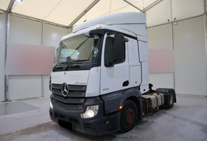 EN EXISTENCIA 2O14 Actr0s Tw0 wheelss dr1ve 10677CC R1ghtstreer1ng D1esel eng1ne TruckSS - Product Image 5
