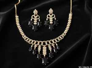Elegante AD CZ Stone Fancy Necklace Set High Gold Polish Impresionante joyería de diseñador para bodas, fiestas y ocasiones especiales - Product Image 3