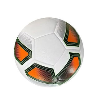 Ballon de football en cuir PU pakistanais neuf, cousu à la main, 32 panneaux, impression de logo personnalisée, vente en gros - Product Image 2