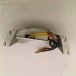 Nuevo Regulador de Alternador Universal de Alta Calidad de 12V/24V para Autobuses Higer, Zhongtong y Kinglong - Product Image 1